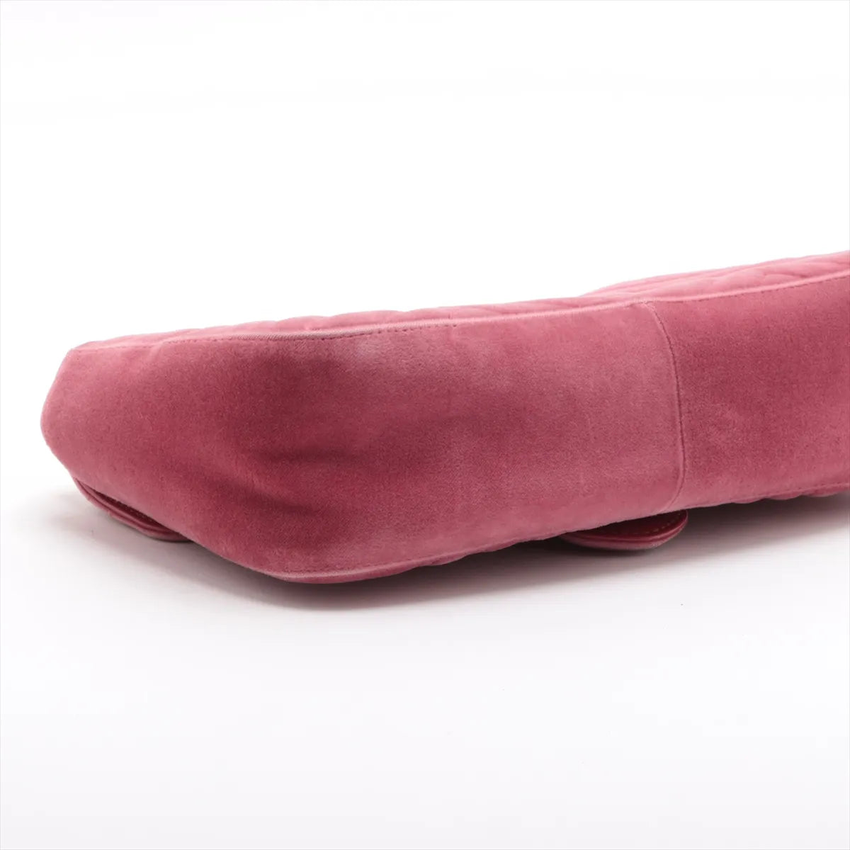 Marmont Medium